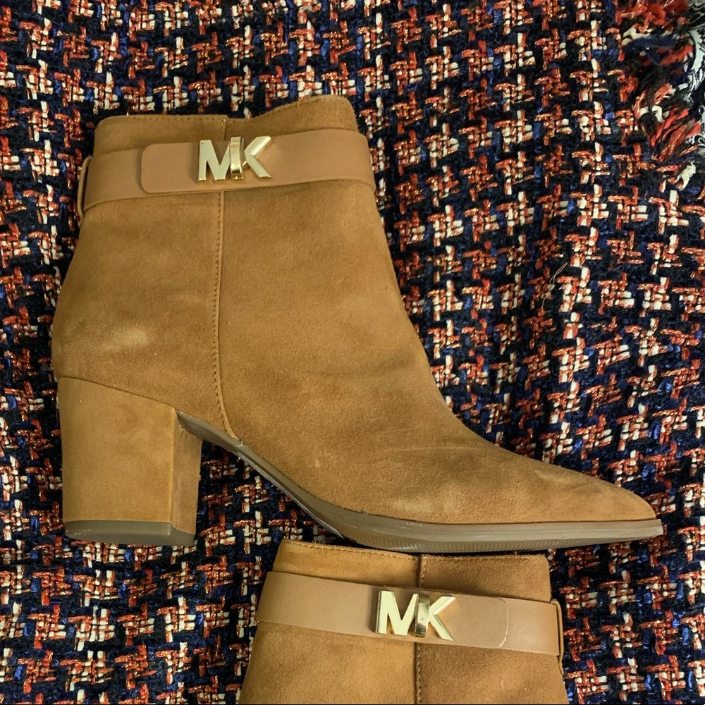 Michael Kors brown suede booties! Never Worn. Sticker tags still on